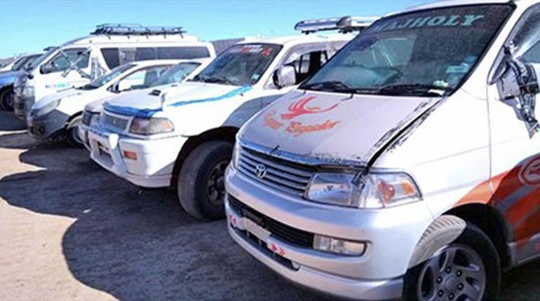 Aduana incauta 22 vehículos indocumentados en Oruro